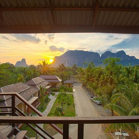 Palms Hill Resort Пхангнга Экстерьер фото